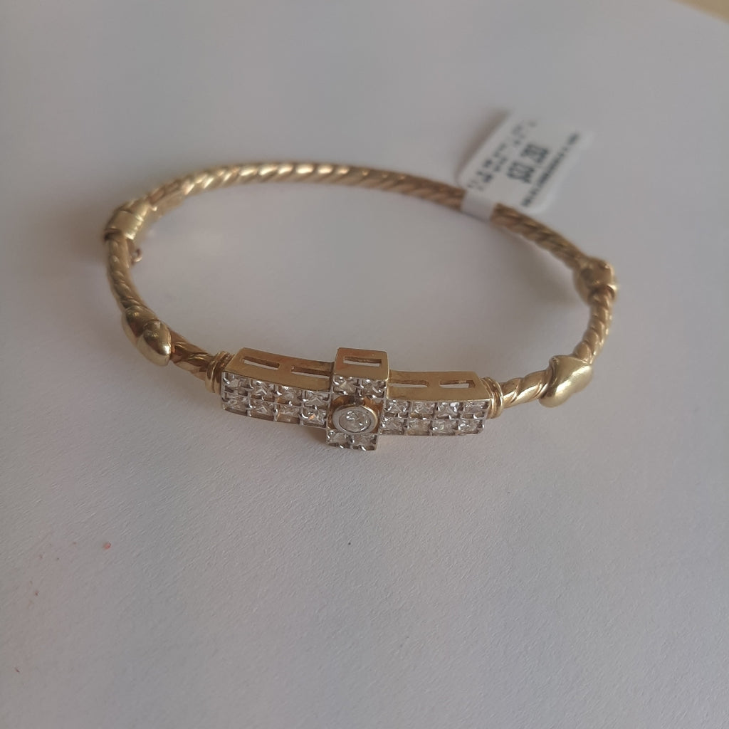 K1 9,90 GRMS 10 K ESPECIFICACIONES COMPLEMENTARIAS PULSERA RIGIDA CON CIRCONIAS (SEMINUEVO)