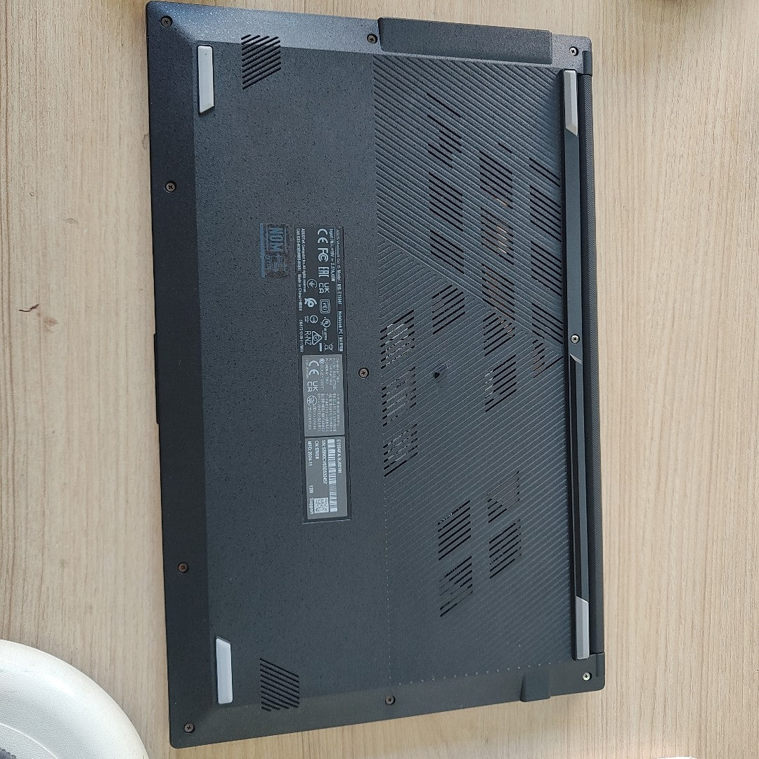 LAPTOP ASUS VIVOBOOK GO 15 E1504FA-NJ601W (2023) 512 GB SSD 8 GB RAM (SEMINUEVO)