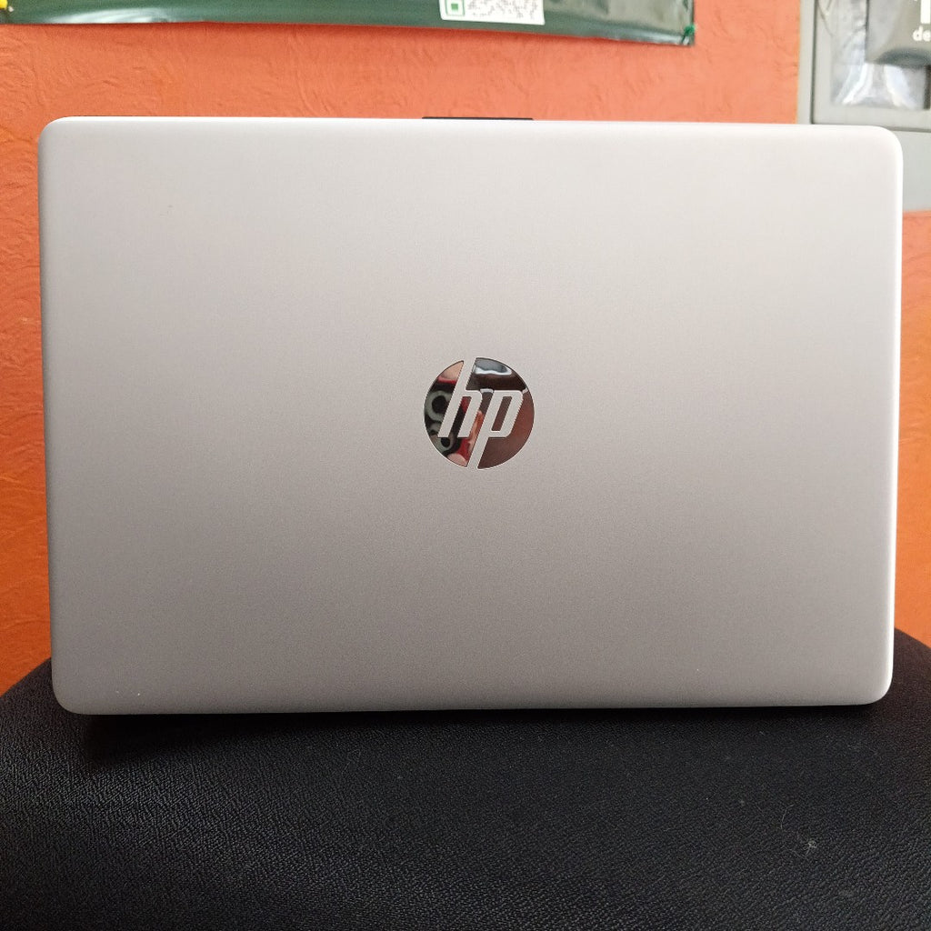 LAPTOP HP 14-DQ0530LA(2024) 256 GB SSD 8 GB RAM (SEMINUEVO)