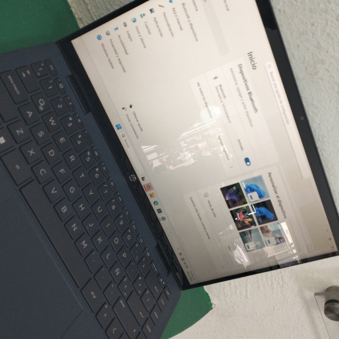 LAPTOP HP PAVILION X360 14-EK0008LA (2024) 512 GB SSD 8 GB RAM (SEMINUEVO)