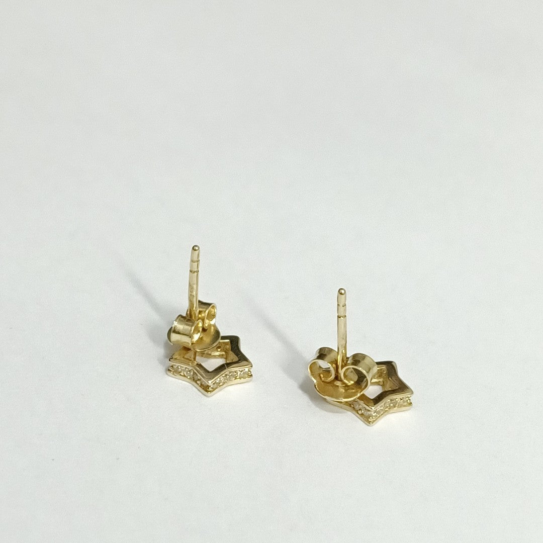 10419BRO00000B2589 FRD23 BROQUEL DE ESTRELLA CON CIRCONIAS A LOS COSTADOS ORO 14K 1.3GRS (NUEVO)