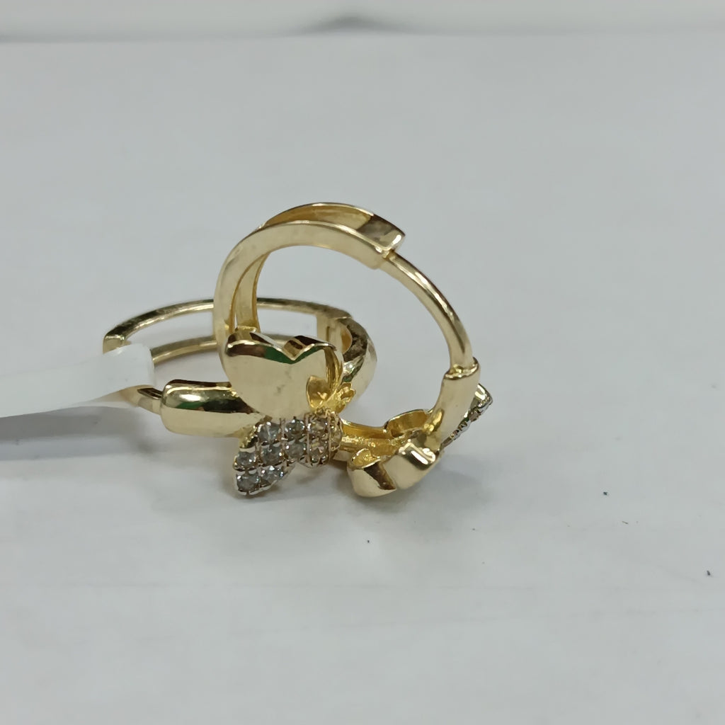 HUGGIES ORO 14K 2.4 (NUEVO)
