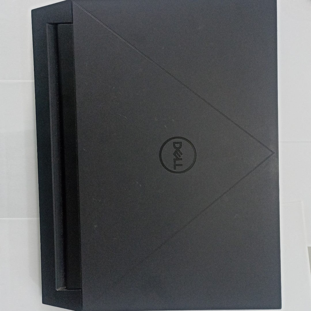 LAPTOP DELL G15 5530 (2023) 512 GB SSD 8 GB RAM (SEMINUEVO)
