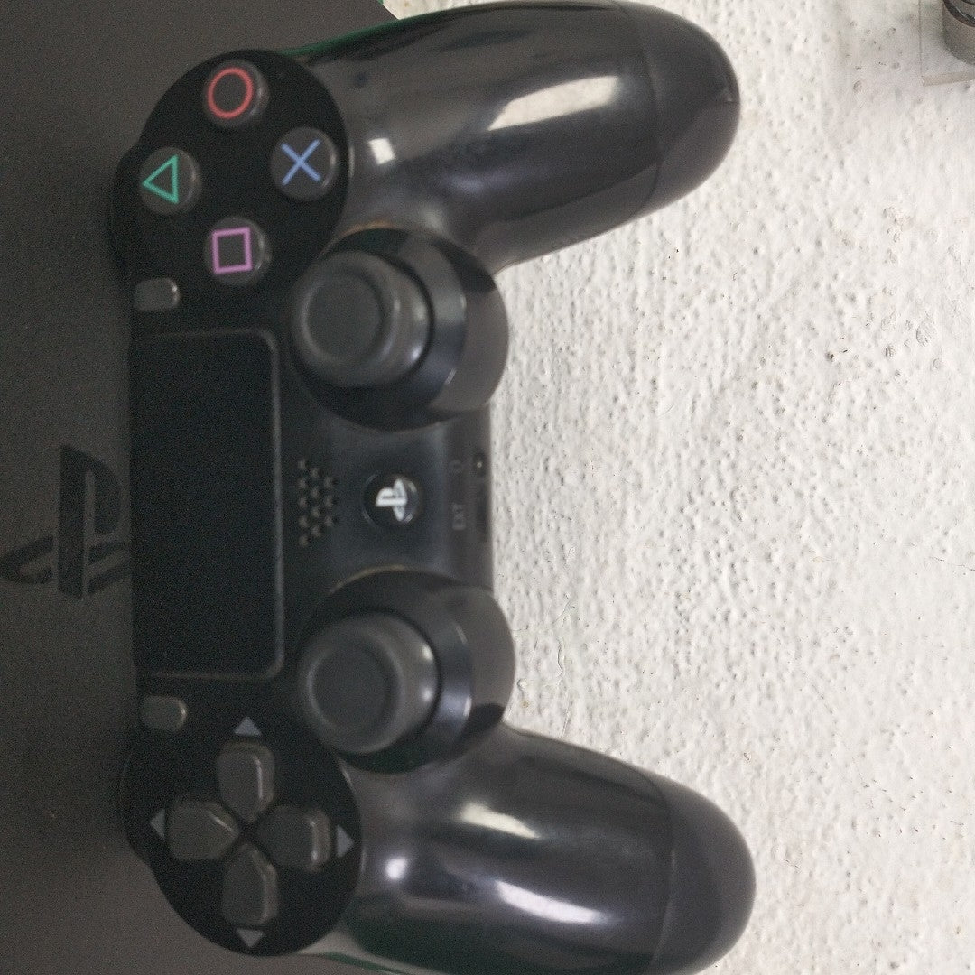 CONSOLA DE VIDEOJUEGO SONY PS4 SLIM 1 TB (SEMINUEVO)