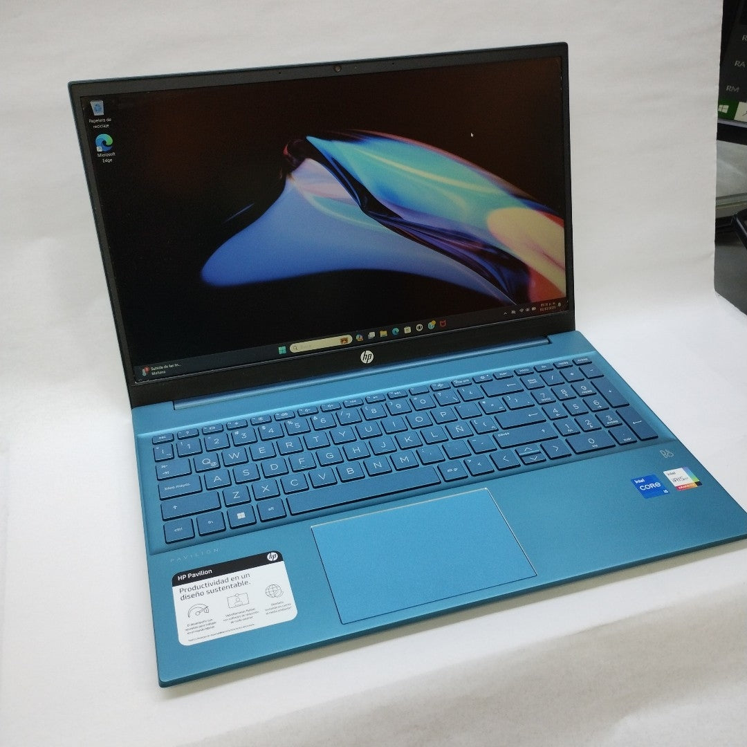 LAPTOP HP PAVILION 15-EG0510LA (2023) 512 GB SSD 12 GB RAM (SEMINUEVO)