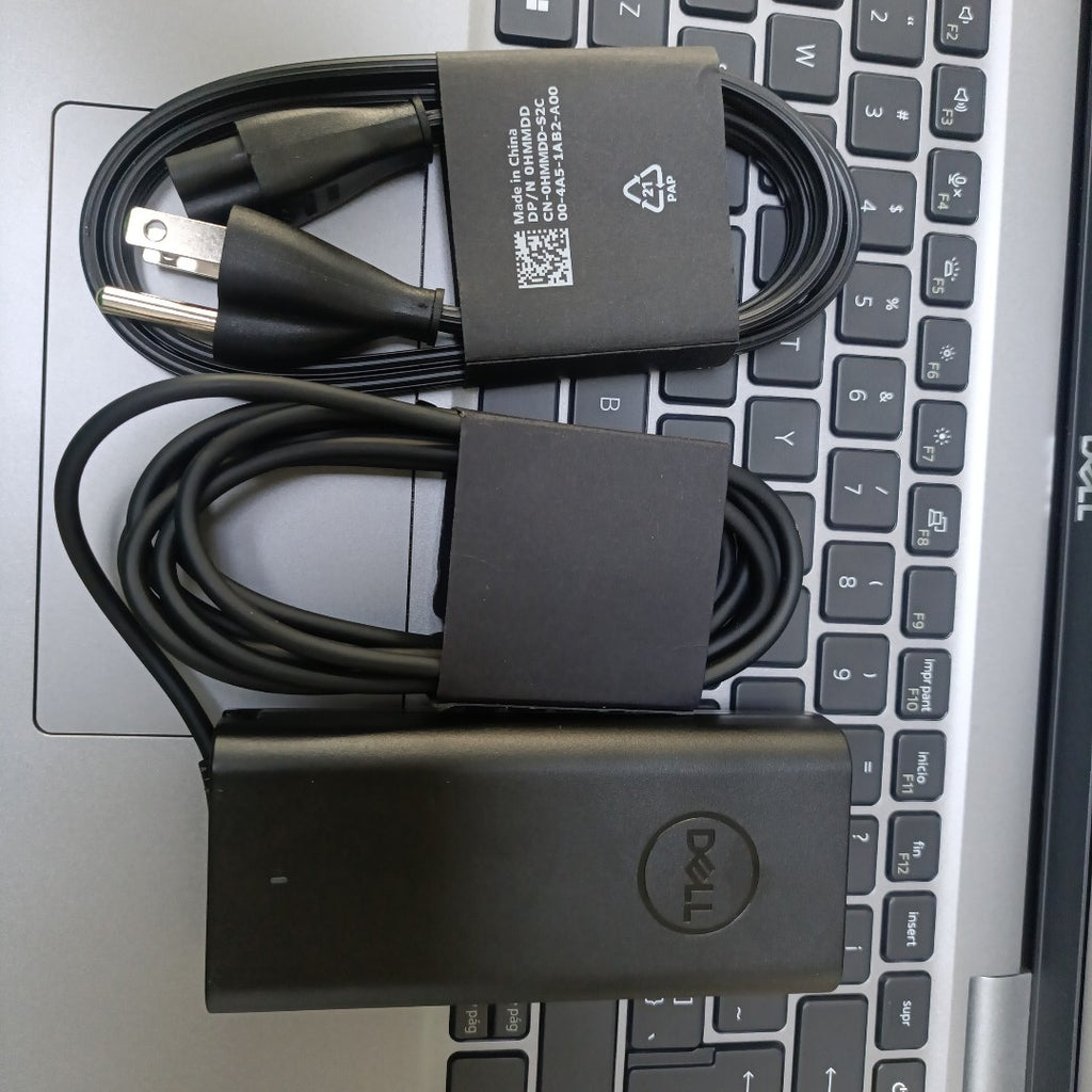 LAPTOP DELL LATITUDE 5450 (2024) 512 GB SSD 16 GB RAM (SEMINUEVO)