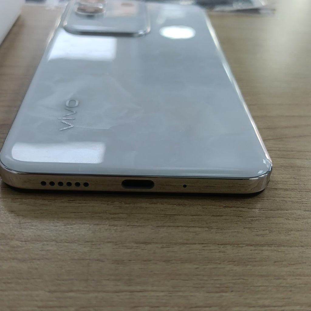 CELULAR VIVO Y29 V2434 (2025) 256 GB 8 GB RAM (SEMINUEVO)