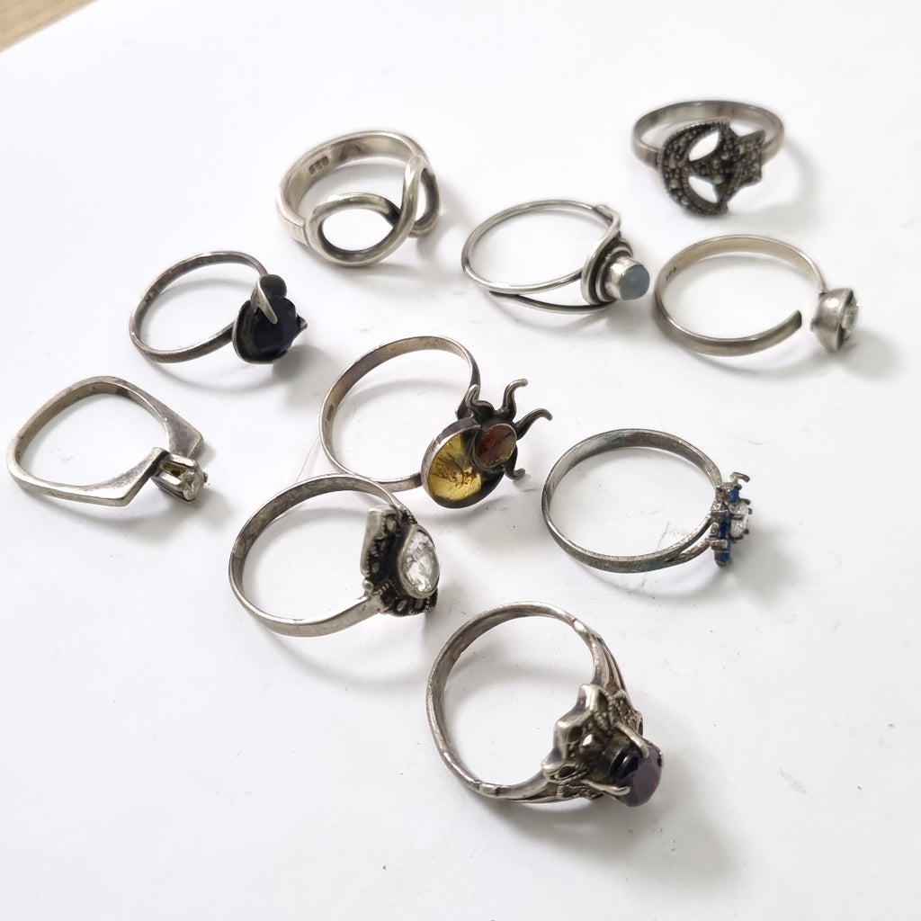 ANILLO. PLATA. 29.9 GRMS (SEMINUEVO)