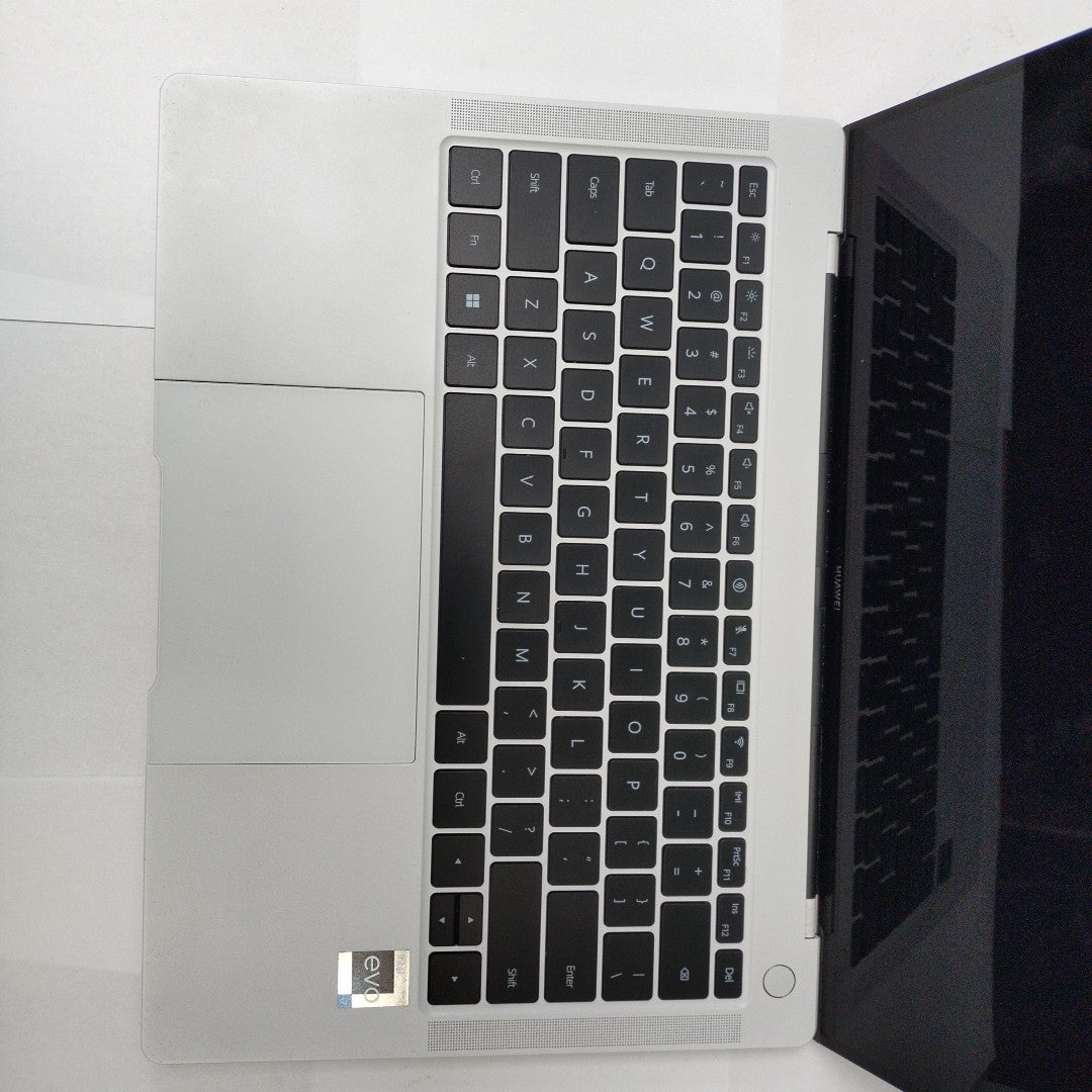 LAPTOP HUAWEI MATEBOOK X PRO MRGFG-X (2023) 1 TB SSD 16 GB RAM (SEMINUEVO)