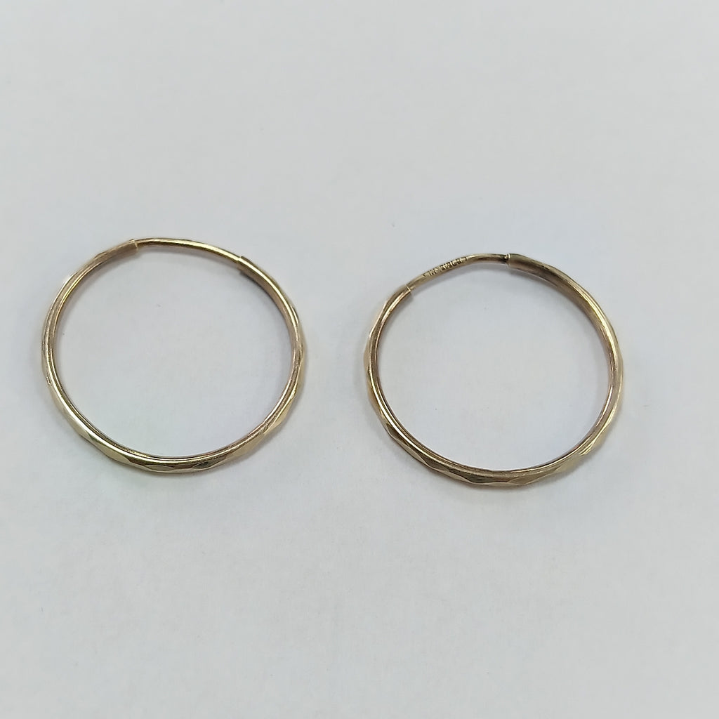 K1 1,10 GRMS 10 K ESPECIFICACIONES COMPLEMENTARIAS PAR DE ARRACADAS FACETADAS (SEMINUEVO)