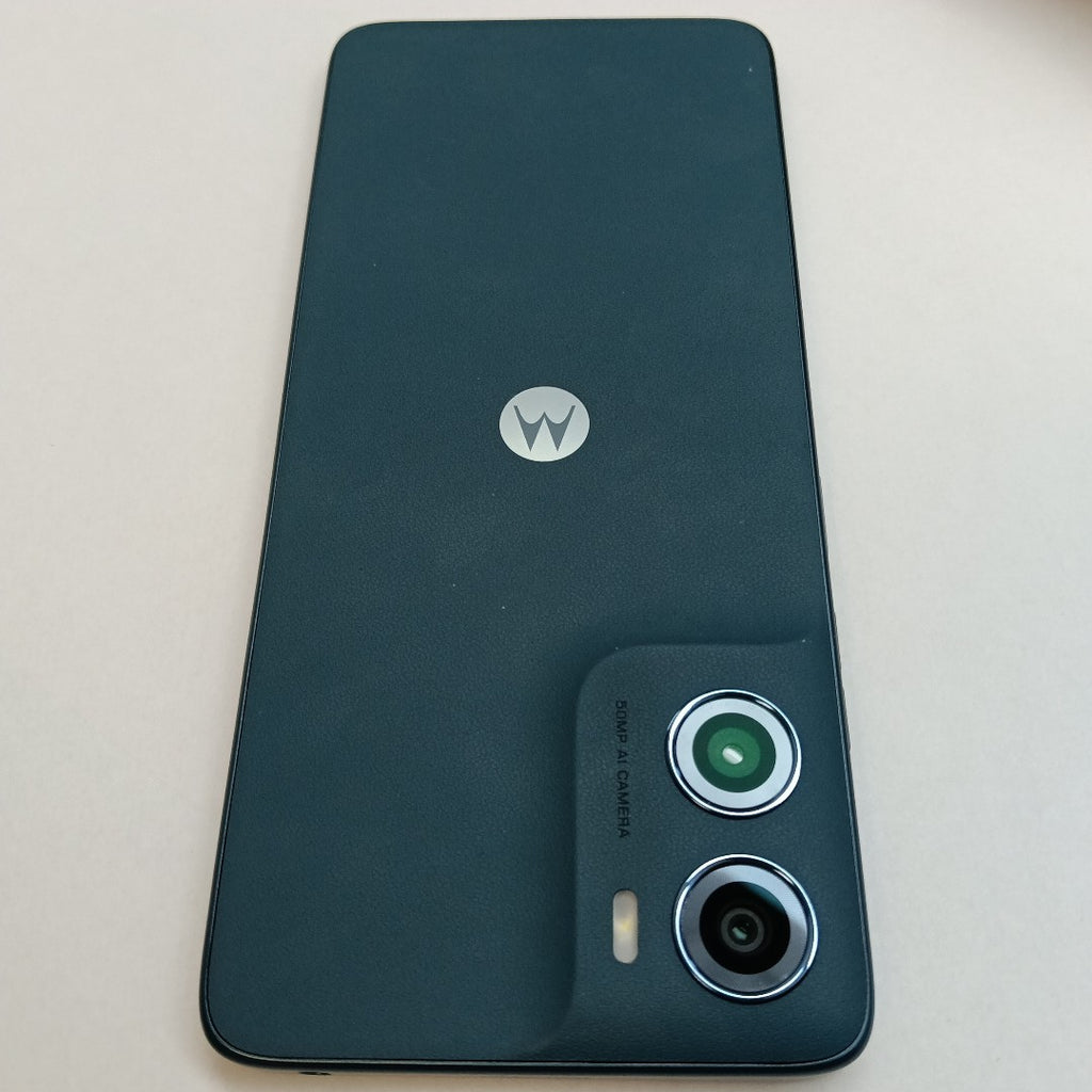 CELULAR MOTOROLA MOTO G06 64 GB 4 GB RAM (SEMINUEVO)