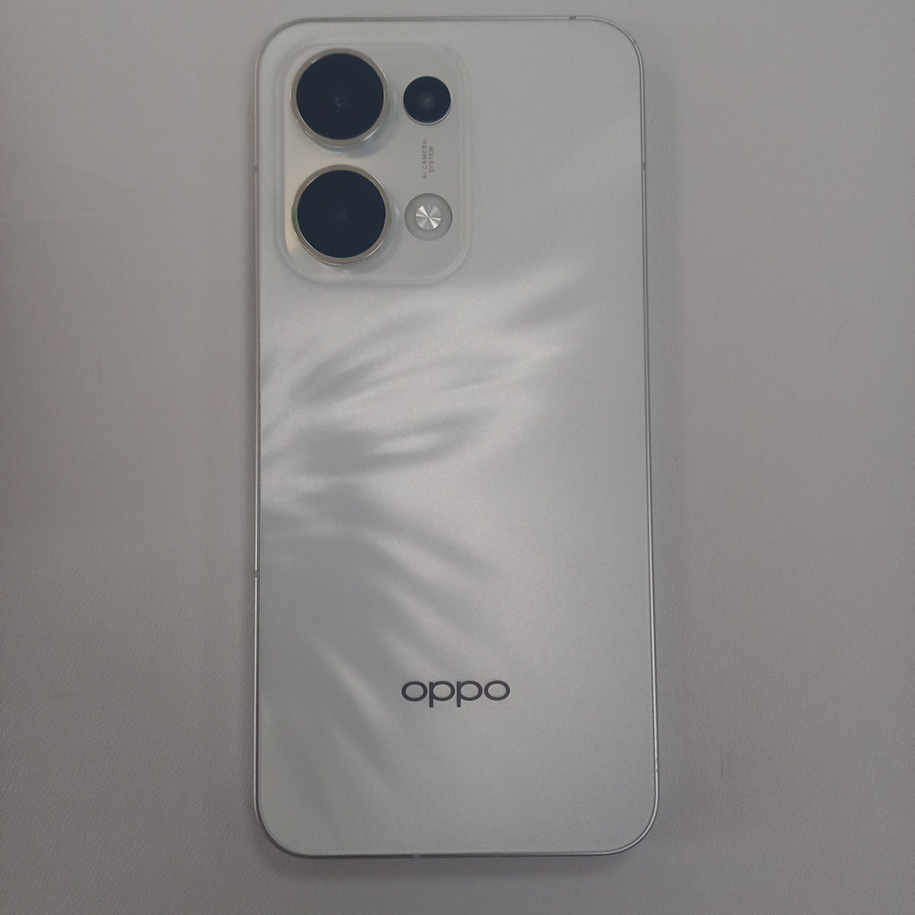 CELULAR OPPO  RENO13 5G CPH2689 (2024) 512 GB 12 GB RAM (SEMINUEVO)