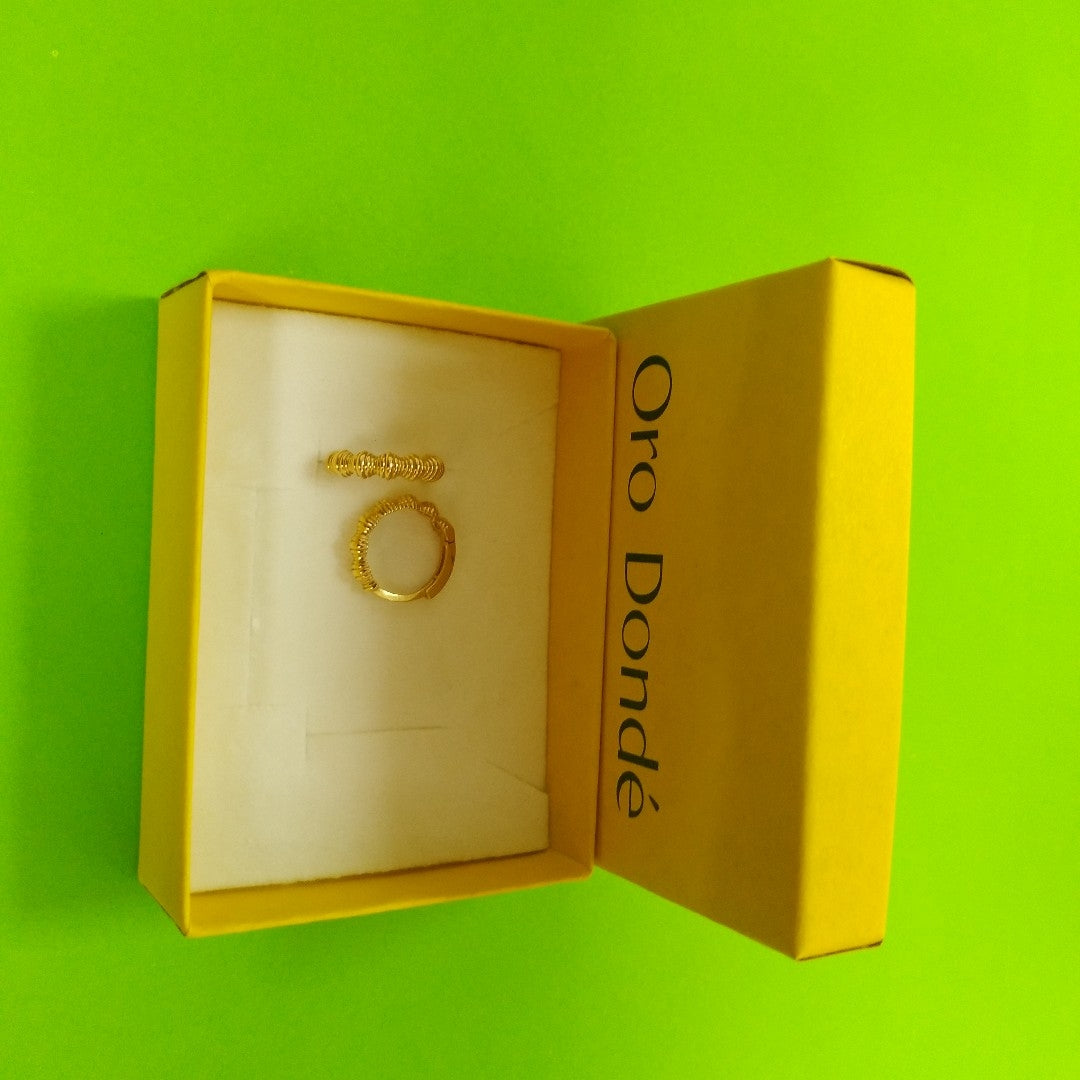 HUGGIES ORO 14K 2.8 (NUEVO)