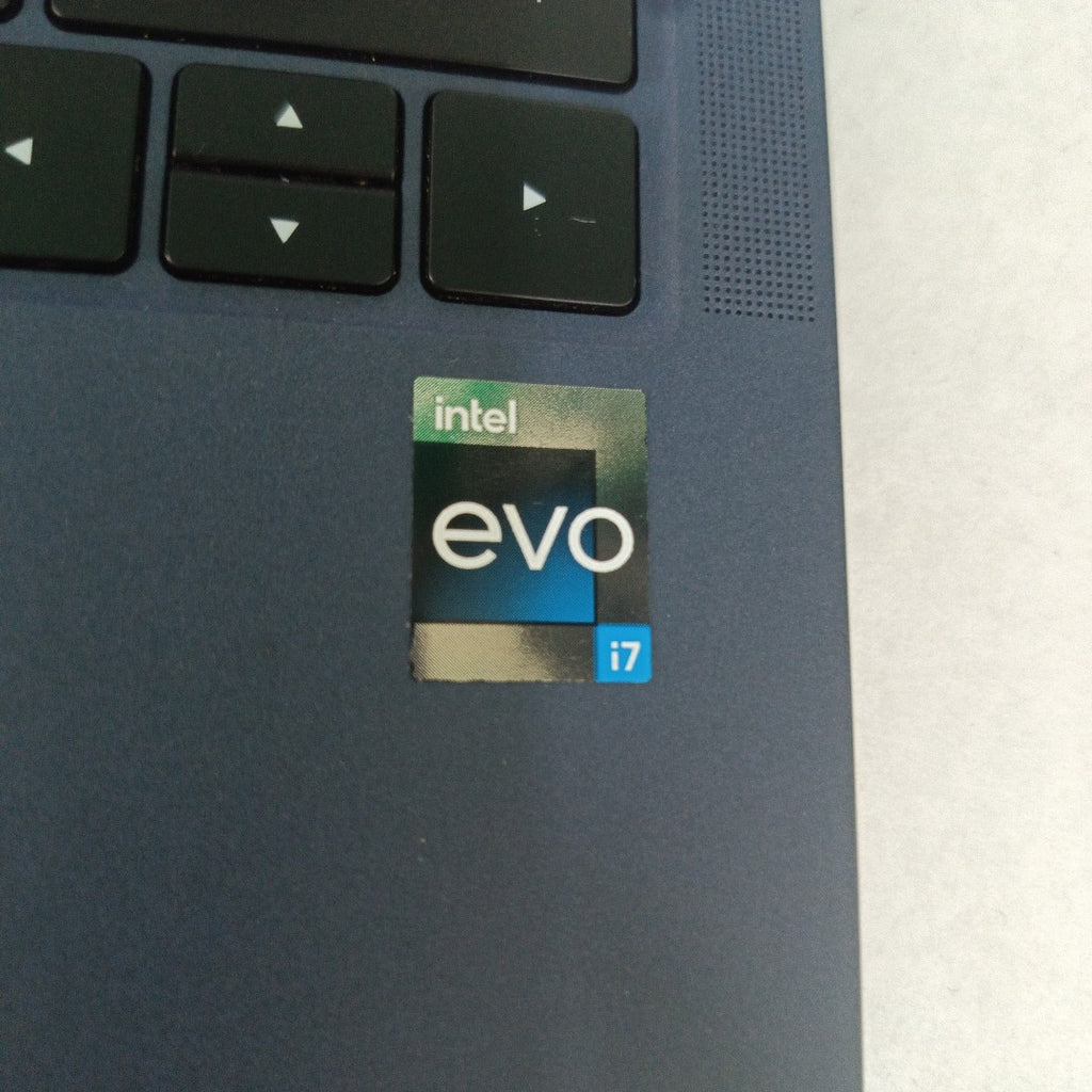 LAPTOP HUAWEI MATEBOOK X PRO MRGFG-X (2023) 1 TB SSD 16 GB RAM (SEMINUEVO)