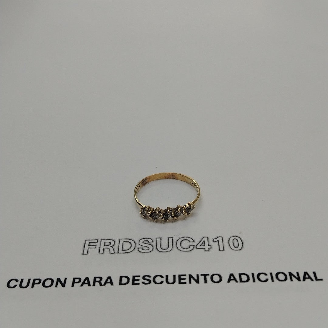 K1 1,50 GRMS 10 K ESPECIFICACIONES COMPLEMENTARIAS ANILLITO CON 5 CIRCONIAS EN M (SEMINUEVO)