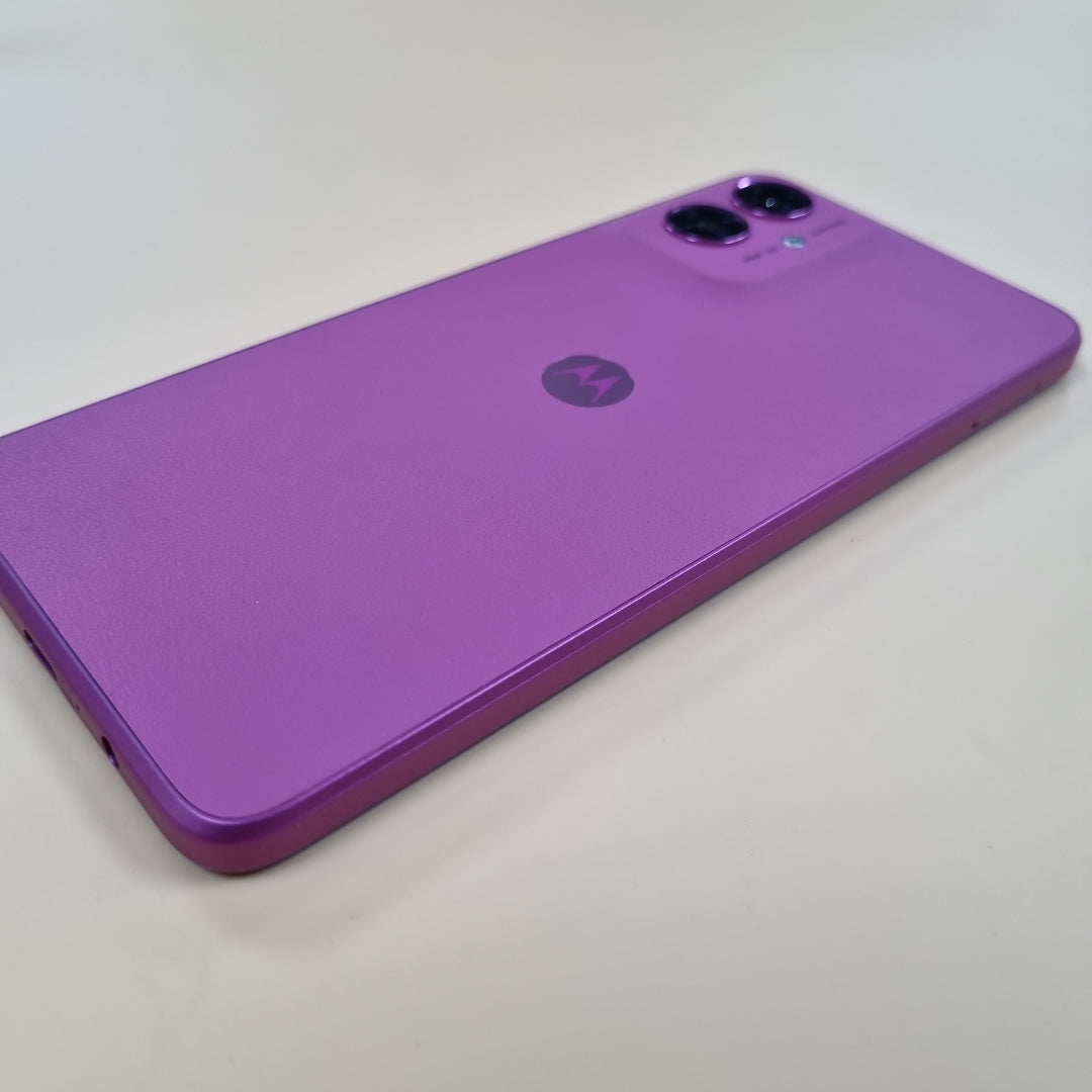 CELULAR MOTOROLA MOTO G55 5G XT2435-1(2024) 256 GB 8 GB RAM (SEMINUEVO)