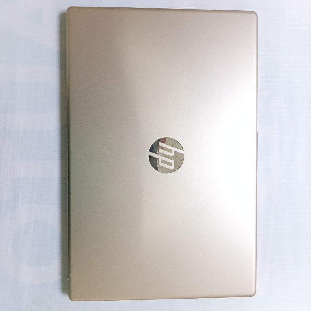 LAPTOP HP 15-FD281LA (2025) 512 GB SSD 16 GB RAM (SEMINUEVO)