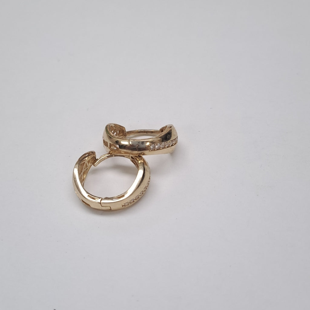 HUGGIES ORO 14K 2.2 (NUEVO)