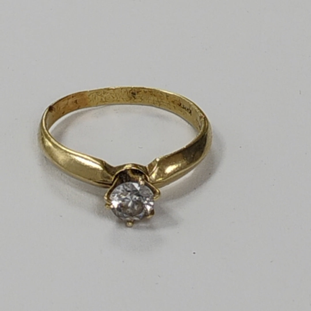 SOLITARIO ORO 10 K 1.9 GRMS (SEMINUEVO)