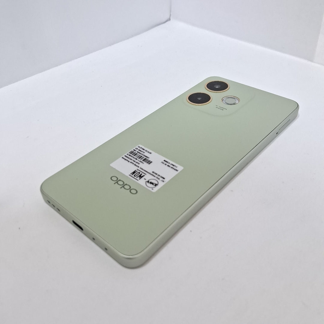 CELULAR OPPO  A5 PRO CPH2711 (2025) 256 GB 8 GB RAM (SEMINUEVO)