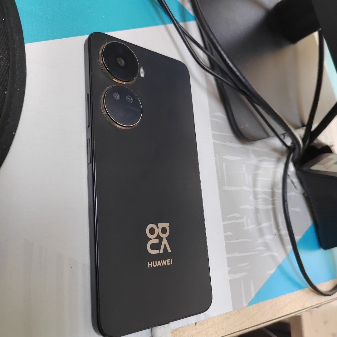 CELULAR HUAWEI NOVA 12SE  BNE-LX3 256 GB 8 GB RAM (SEMINUEVO)