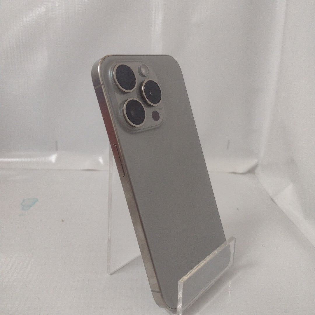 CELULAR APPLE IPHONE 15 PRO A3101 128 GB 8 GB RAM (SEMINUEVO)