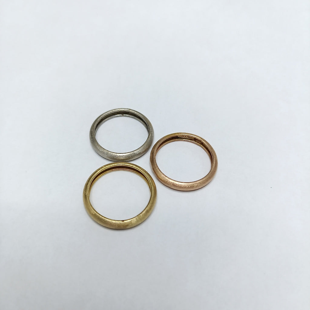 K1 4,30 GRMS 14 K ESPECIFICACIONES COMPLEMENTARIAS ALIANZA DE TRES ARGOLLAR DE O (SEMINUEVO)