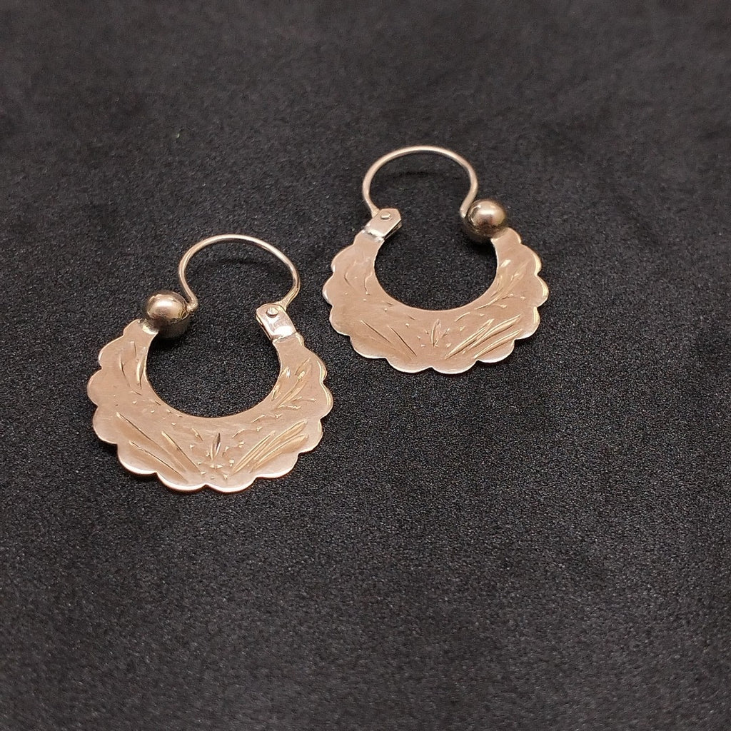 ARETES PAR. ORO. 10 K 1.4 GRMS (SEMINUEVO)