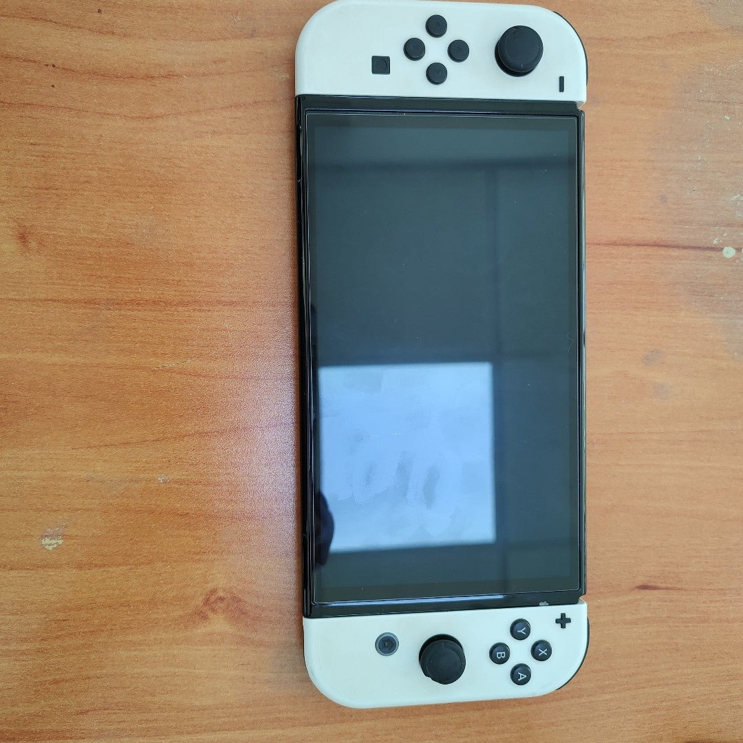 CONSOLA DE VIDEOJUEGO NINTENDO SWITCH OLED 64 GB (SEMINUEVO)