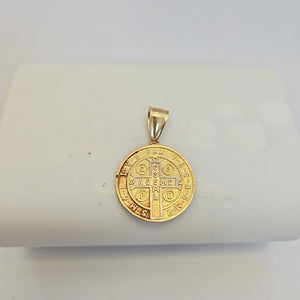 K1 4,70 GRMS 14 K ESPECIFICACIONES COMPLEMENTARIAS DIJE SAN BENITO (SEMINUEVO)