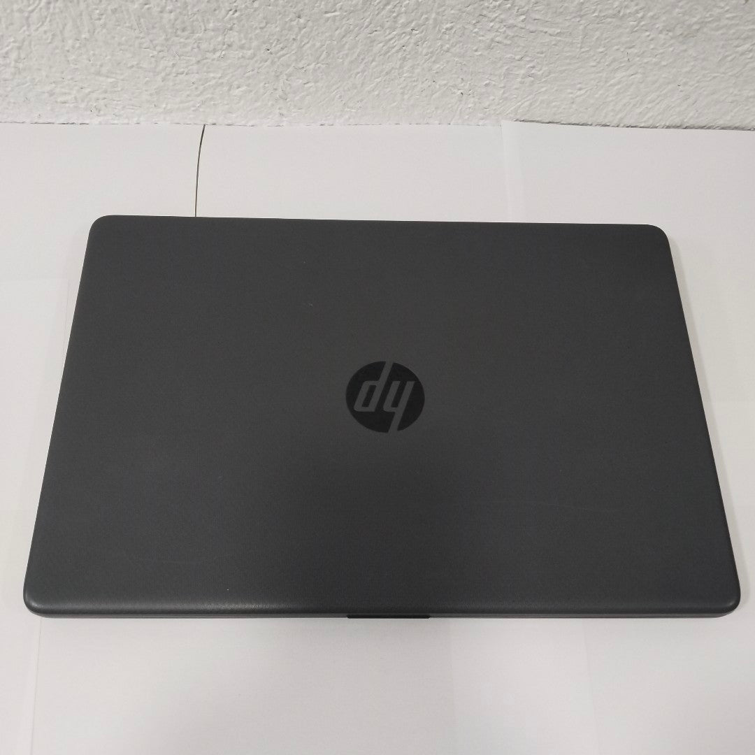 LAPTOP HP 255 G8 (2023) 256 GB SSD 8 GB RAM (SEMINUEVO)