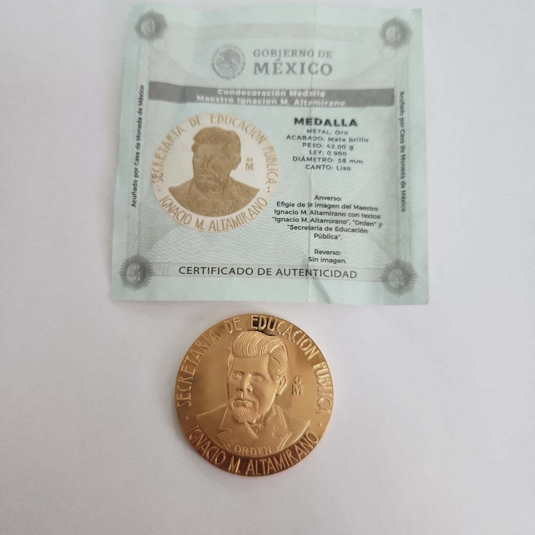 MEDALLA CONMEMORATIVA ORO 21 K 42 GRMS (SEMINUEVO)