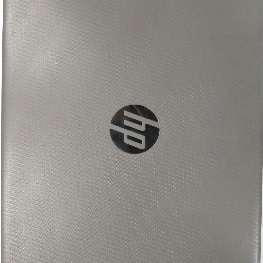 LAPTOP HP 240 G8 (2022) 500 GB  4 GB RAM (SEMINUEVO)