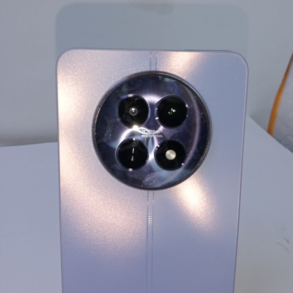 CELULAR REALME REALME 12 5G RMX3999 (2024) 256 GB 8 GB RAM (SEMINUEVO)