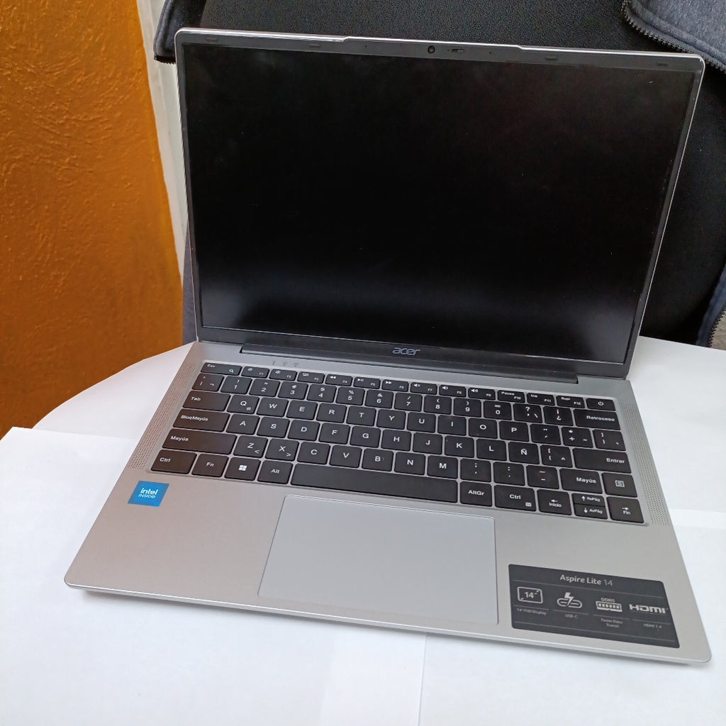 LAPTOP ACER ASPIRE LITE 14 AL14-31P-C0S2 (2024) 256 GB SSD 8 GB RAM (SEMINUEVO)
