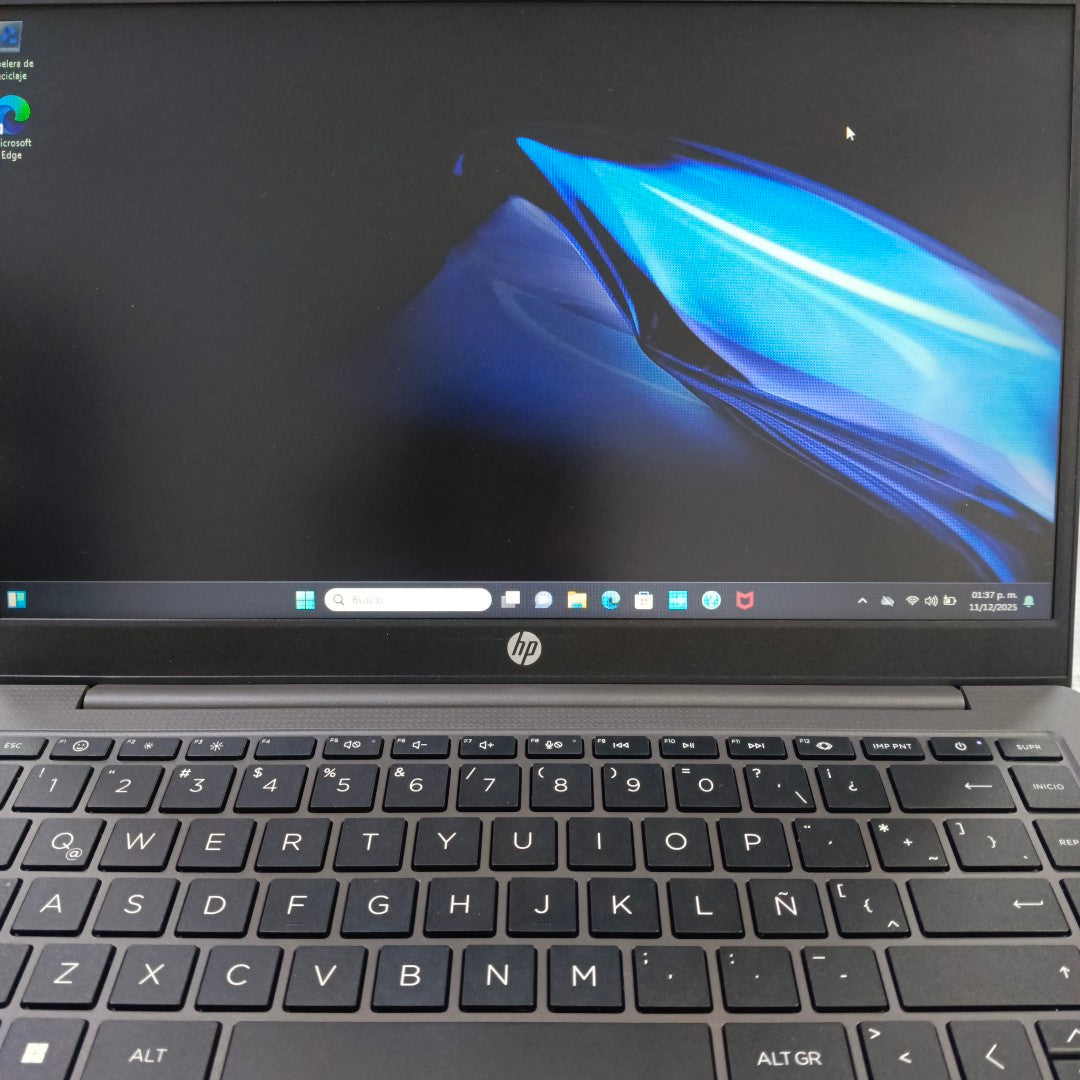 LAPTOP HP 240 G10 (2025) 512 GB SSD 8 GB RAM (SEMINUEVO)