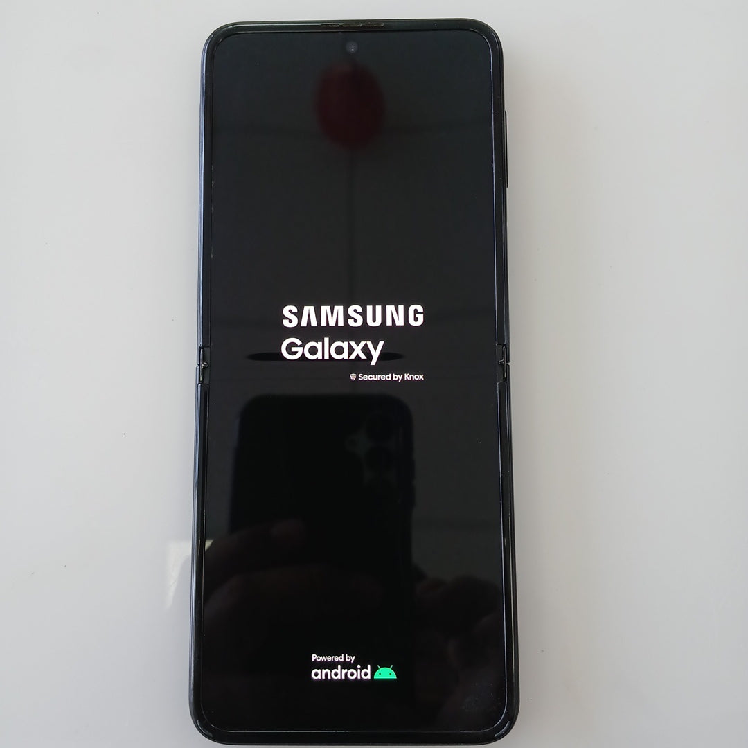 CELULAR SAMSUNG GALAXY Z FLIP3 5G SM-F711U 128 GB 8 GB RAM (SEMINUEVO)