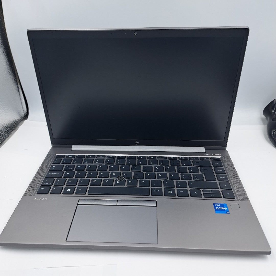 LAPTOP HP ZBOOK FIREFLY 14 G8 (2022) 512 GB SSD 16 GB RAM (SEMINUEVO)
