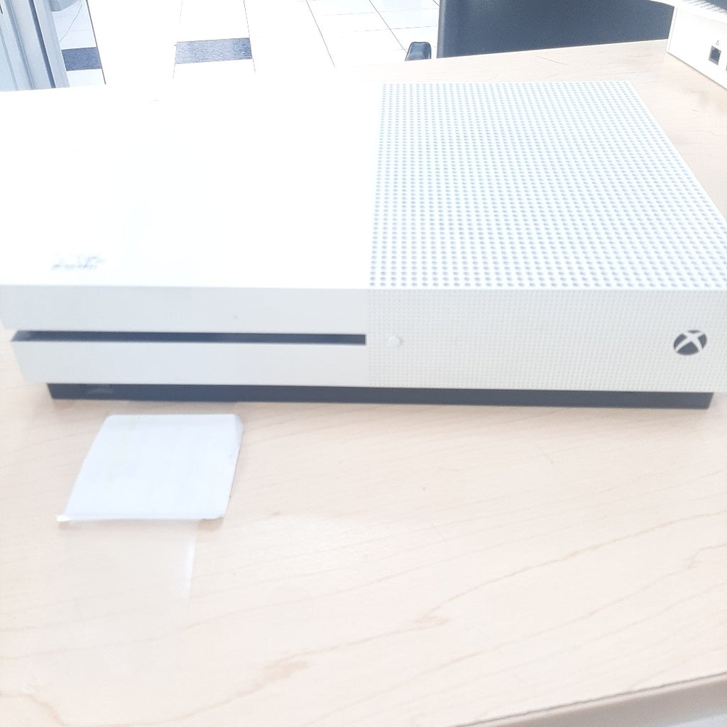 CONSOLA DE VIDEOJUEGO MICROSOFT XBOX ONE S 1 TB (SEMINUEVO)