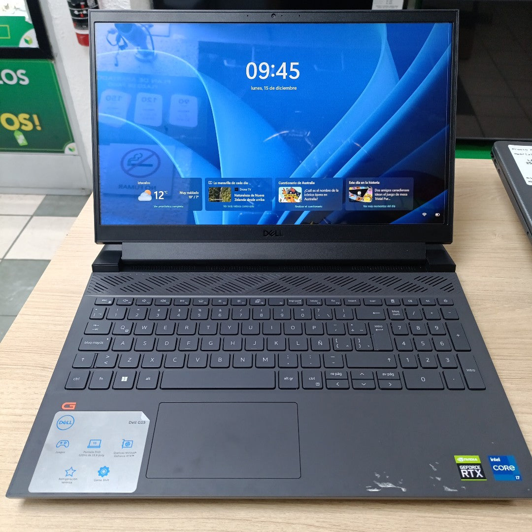 LAPTOP DELL G15 5520 (2022) 512 GB SSD 8 GB RAM (SEMINUEVO)