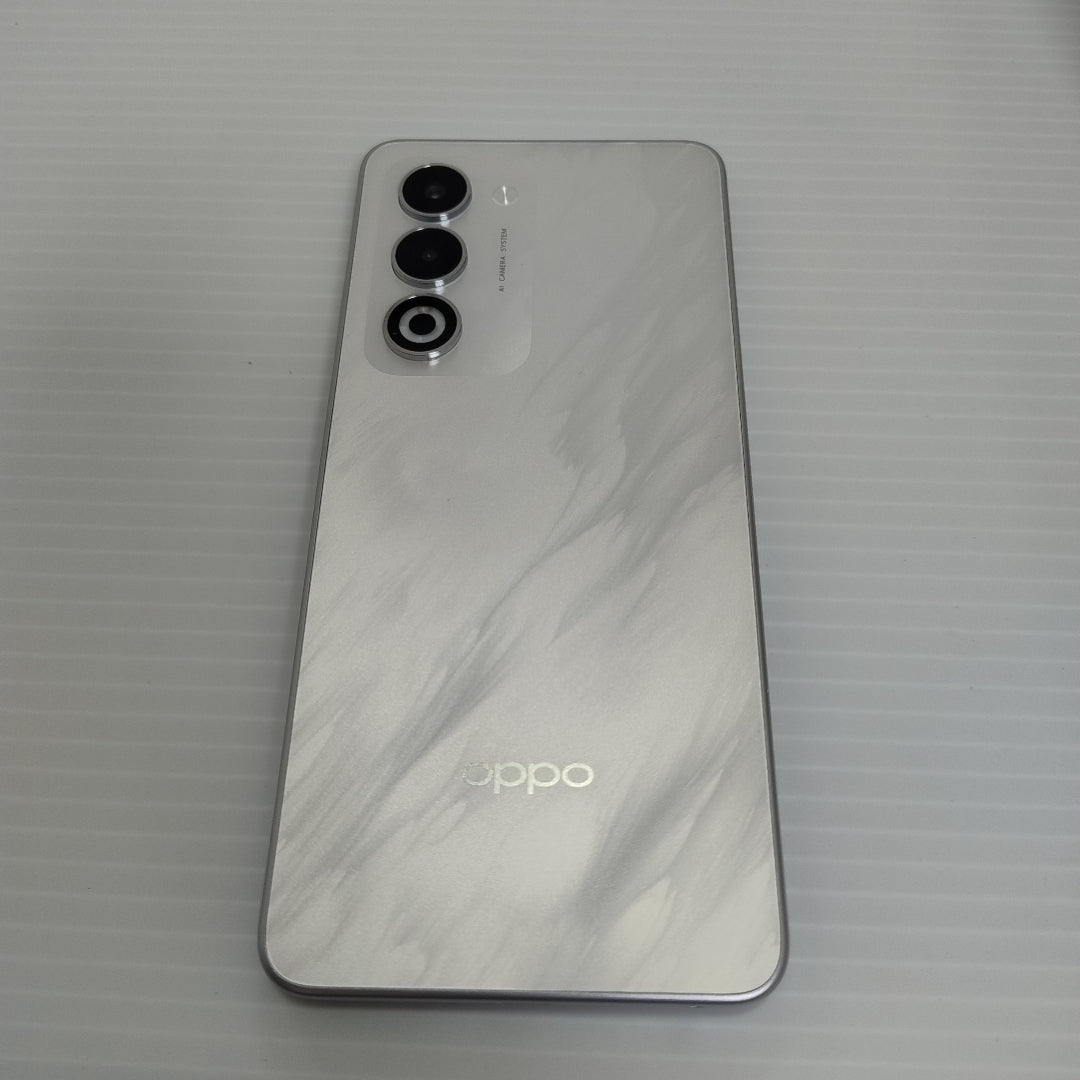 CELULAR OPPO  A5 CPH2727 (2025) 256 GB 4 GB RAM (SEMINUEVO)