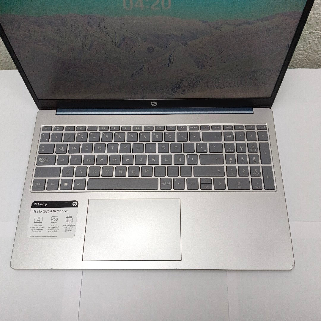 LAPTOP HP 15-FD0000LA (2024) 512 GB SSD 8 GB RAM (SEMINUEVO)