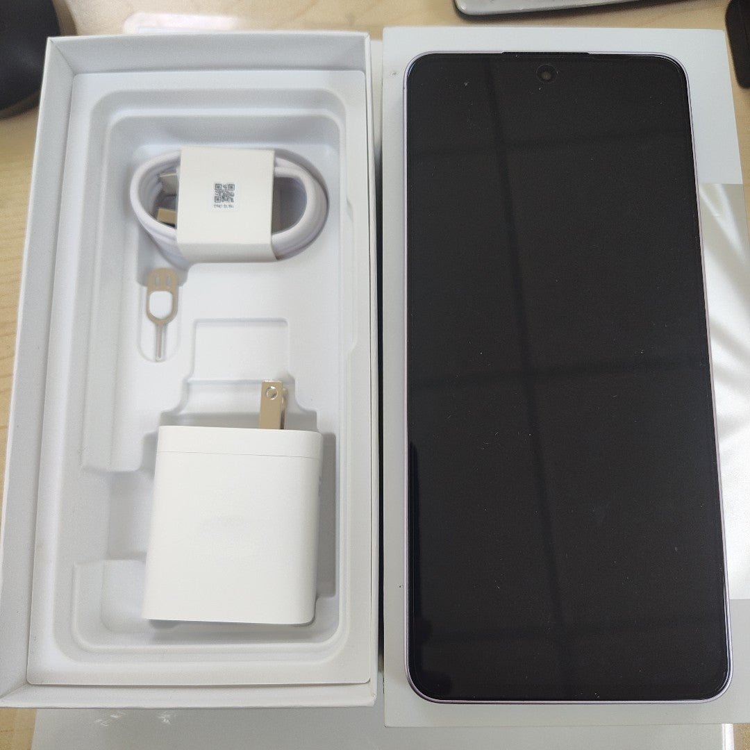 CELULAR OPPO  RENO 13F 5G CPH2699 (2025) 256 GB 12 GB RAM (SEMINUEVO)