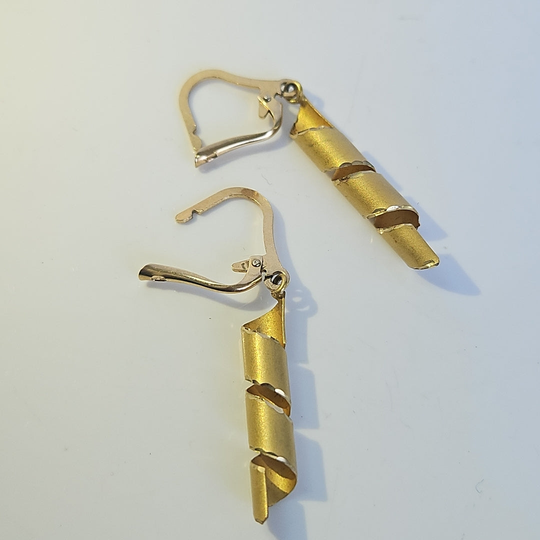 ARETES PAR ORO 10 K 2.7 GRMS (SEMINUEVO)