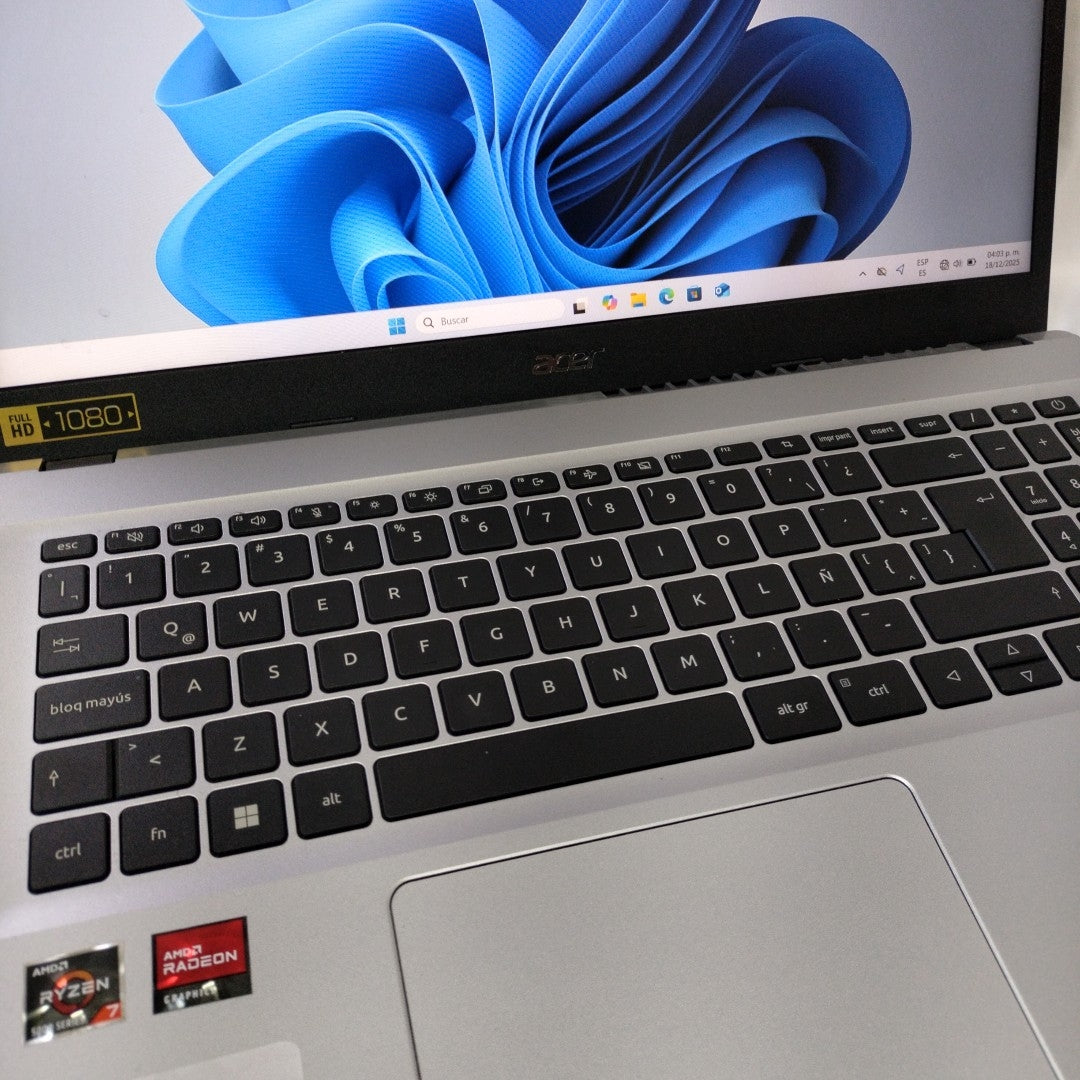 LAPTOP ACER ASPIRE 3 15 A315-44P-R5Y9 (2024) 512 GB SSD 16 GB RAM (SEMINUEVO)
