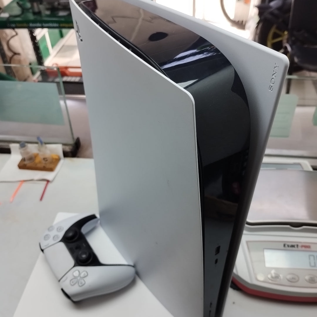 CONSOLA DE VIDEOJUEGO SONY PS5 DIGITAL 825 SSD (SEMINUEVO)