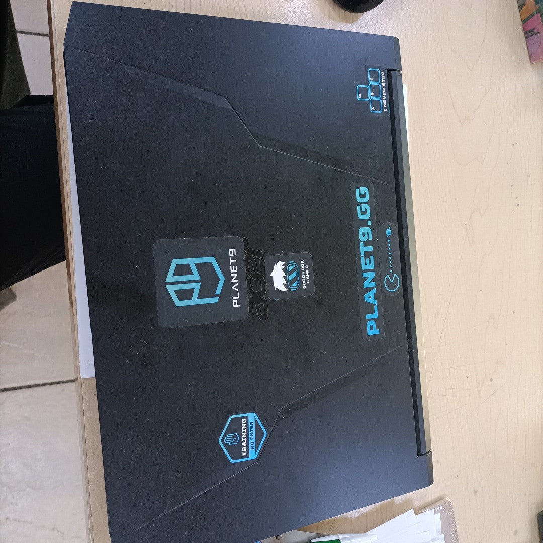 LAPTOP ACER NITRO 5 AN515-57-512P (2022) 512 GB SSD 8 GB RAM (SEMINUEVO)