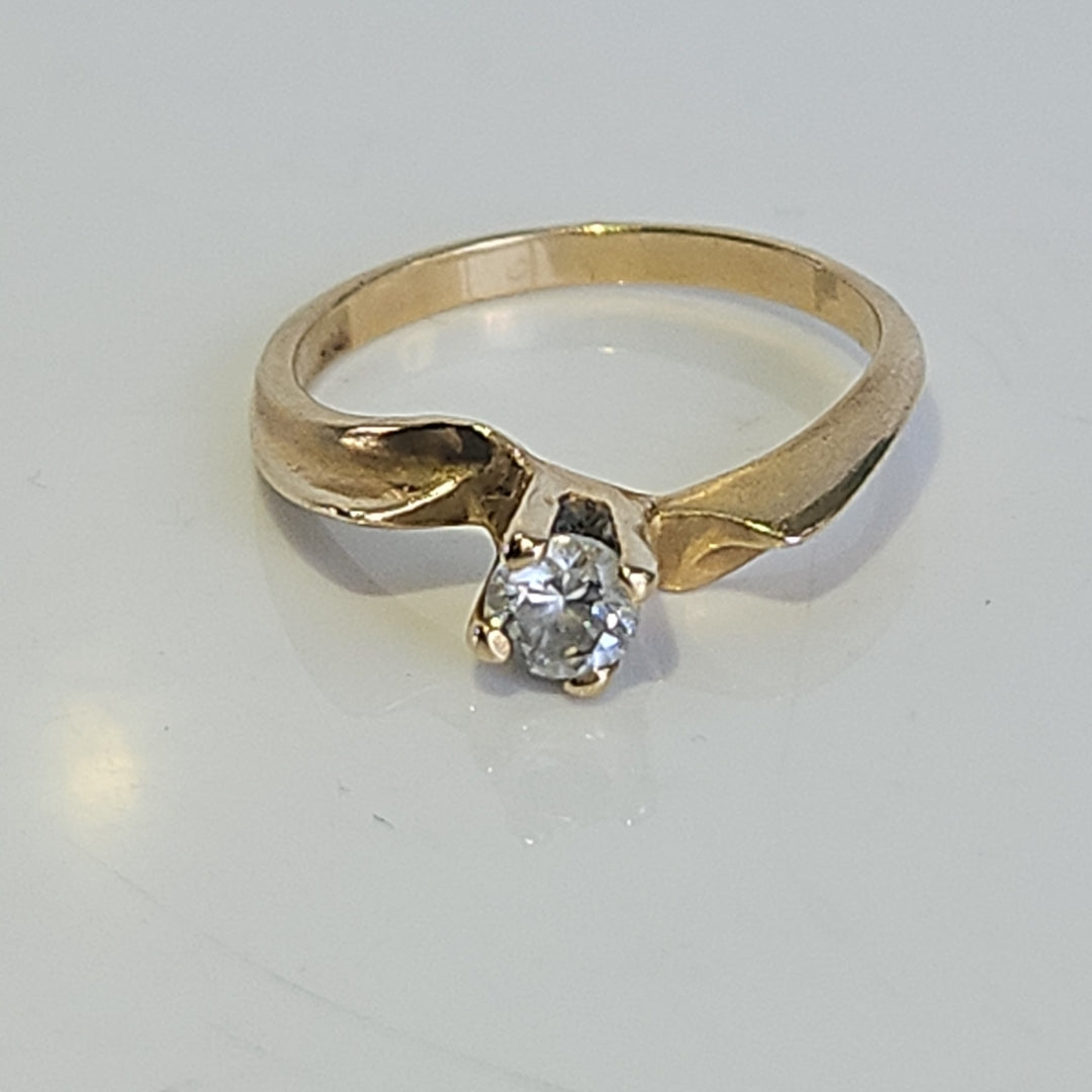 K1 2,10 GRMS 14 K ESPECIFICACIONES COMPLEMENTARIAS SOLITARIO C/CIRCONIA (SEMINUEVO)