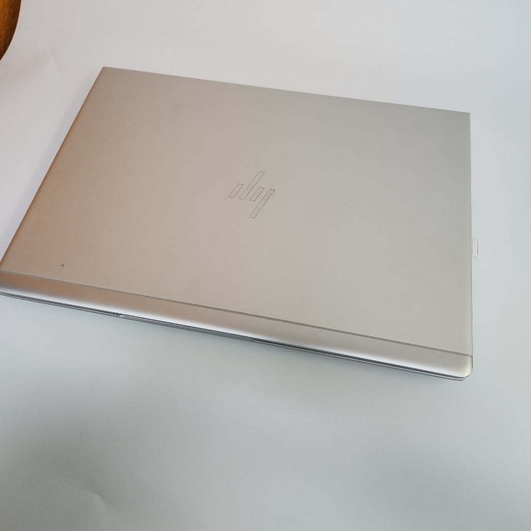 LAPTOP HP ELITEBOOK 840 G6 (2022) 256 GB SSD 8 GB RAM (SEMINUEVO)