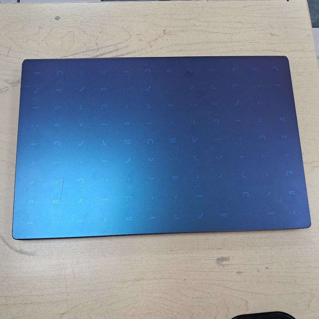 LAPTOP ASUS VIVOBOOK E510KA-BR760W (2024) 128 GB SSD 4 GB RAM (SEMINUEVO)